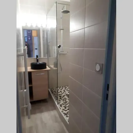 Апартаменты T3 Climatise Avec Piscine Et Vue Sur