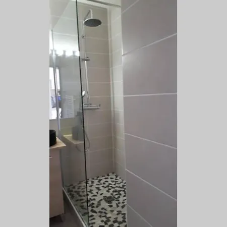 Apartment T3 Climatise Avec Piscine Et Vue Sur